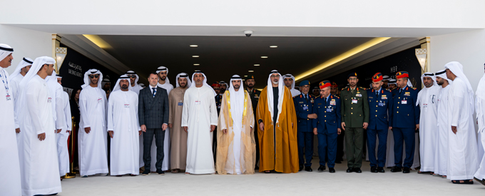 خالد بن محمد بن زايد وحمدان بن محمد بن راشد يستقبلان الوفود المشاركة في معرض دبي للطيران 2025